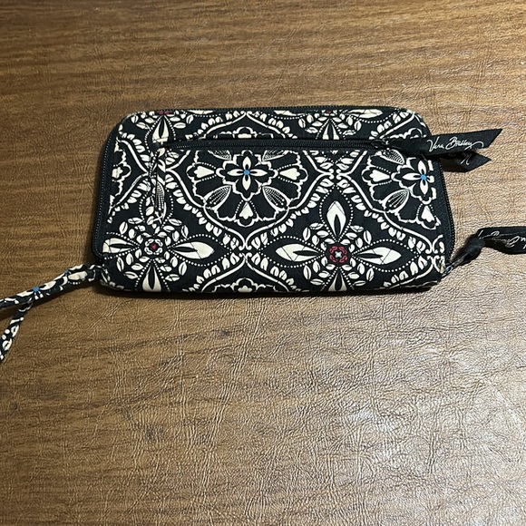 Vera Bradley clutch black red and white - Picture 7 of 7